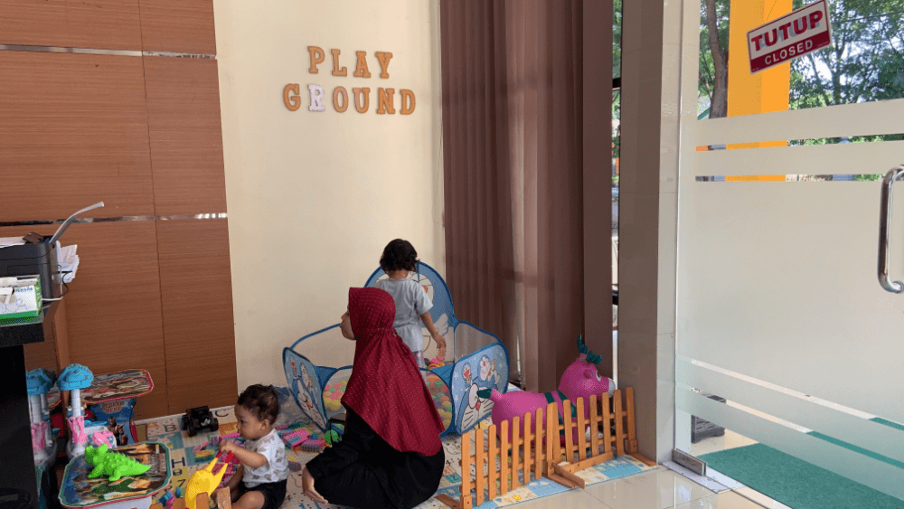 PLAY GROUND