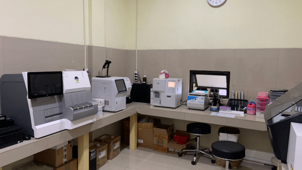 RUANG KIMIA KLINIK SISI KIRI